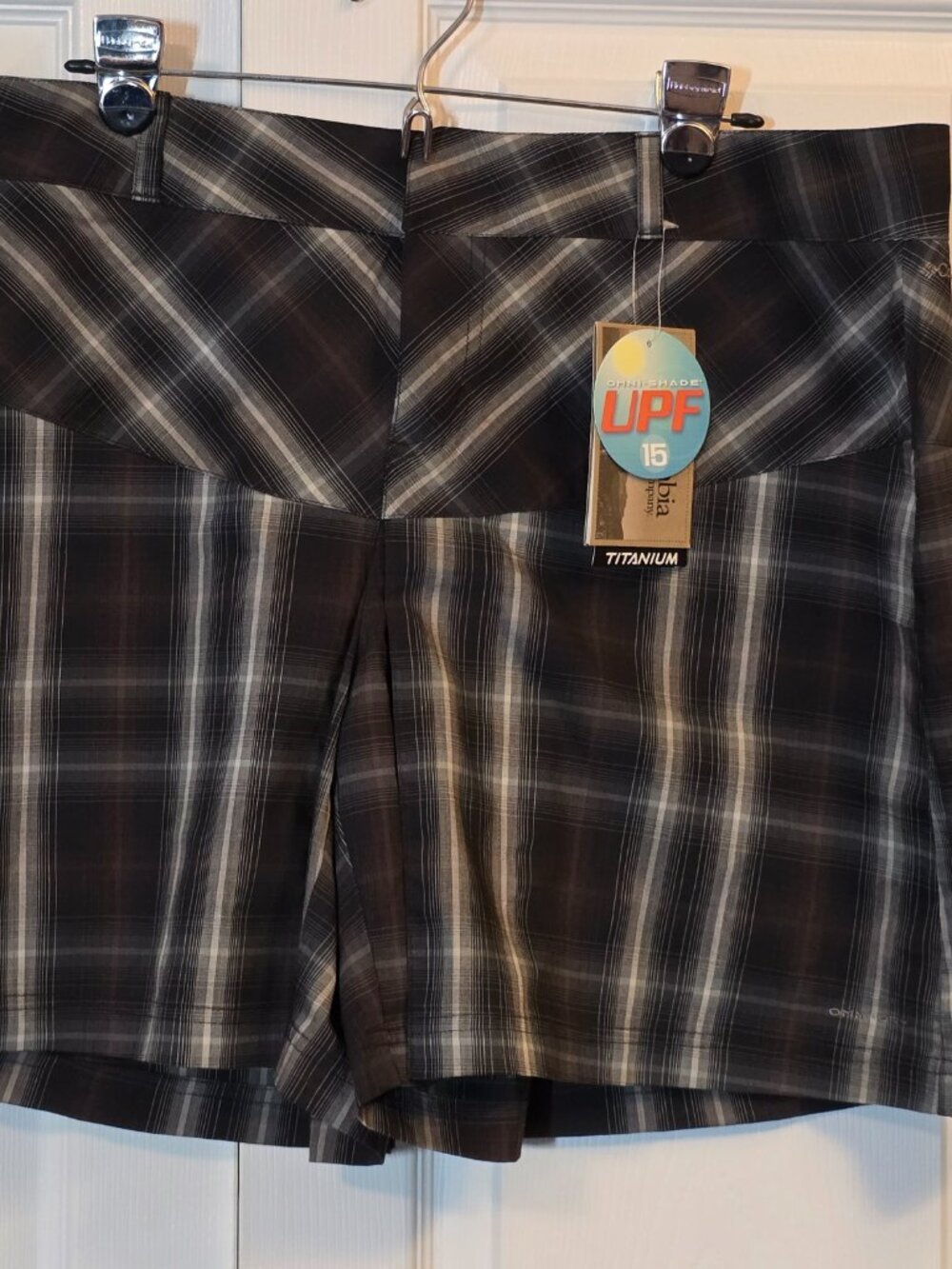 NWT Columbia Titanium Plaid Skort. Sz 16